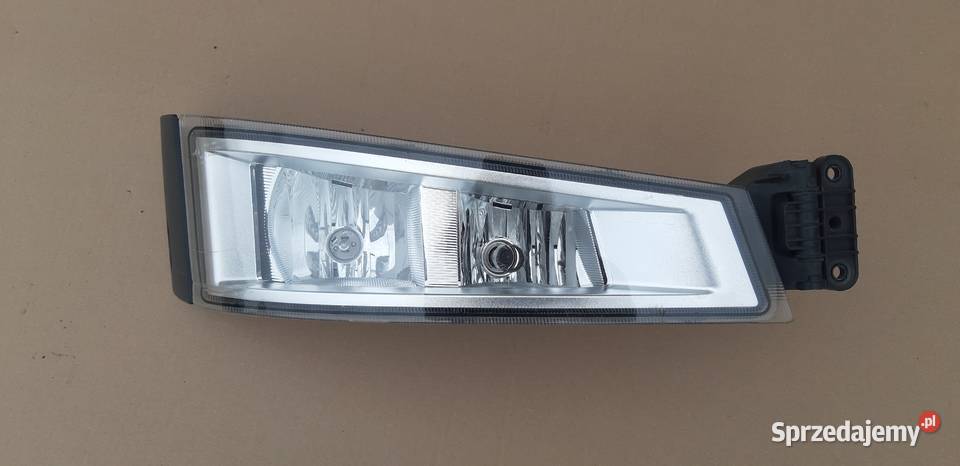 VOLVO FH4 FM HALOGEN PRAWY LAMPA PRZECIWMGIELNA ciężarowe Lampy przeciwmgielne Bieleń
