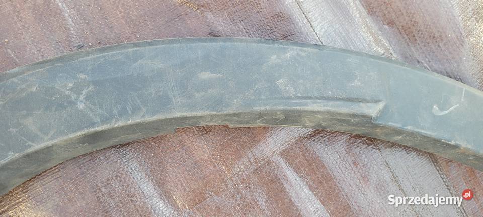 LISTWA BŁOTNIKA LEWY TYŁ LEXUS RX sprzedam