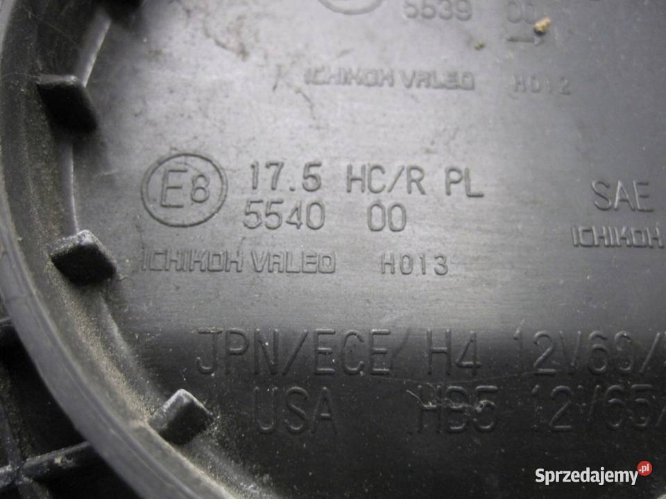 NISSAN JUKE I F15 10r lampa prawa przód HCR660