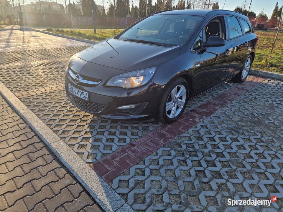 Opel Astra IV Sport Tourer kombi wielofunkcyjna kierownica Pruszcz Gdański