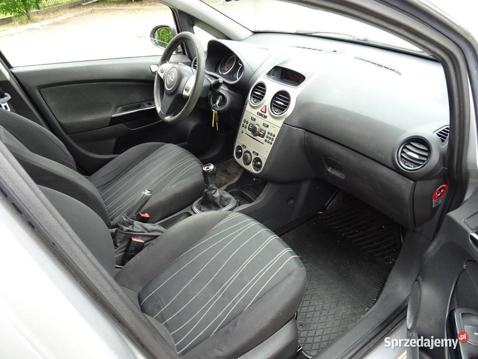 OPEL CORSA Zarejestrowana z ważnymi opłatami Rzeszów sprzedam