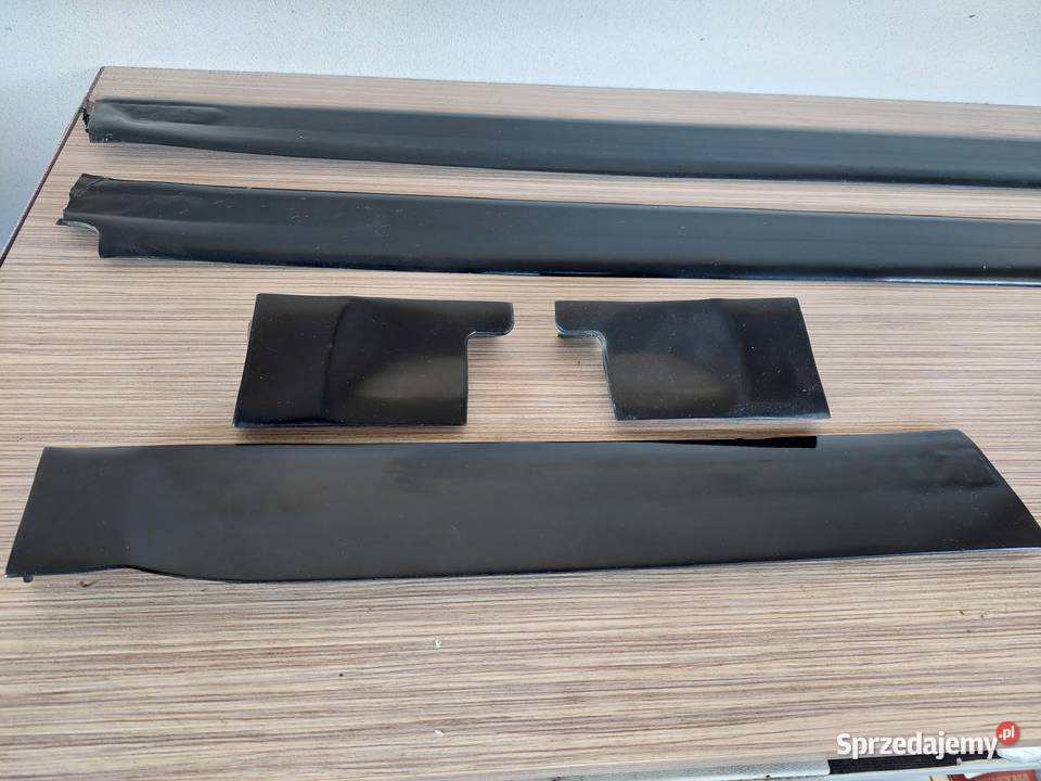 Listwy dolne kpl Audi 80 Cabrio 1997r małopolskie Proszowice
