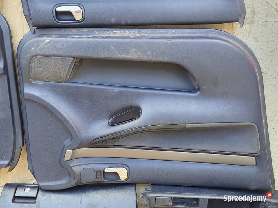 Boczki tapicerka Audi b5 podłokietnik schowek osobowe Rybno