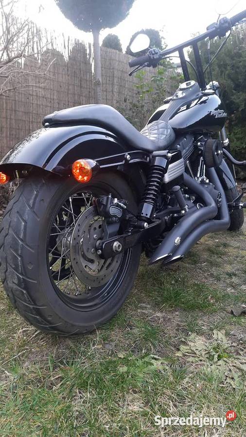 Sprzedam HD DYNA STREET BOB Z małym przebiegiem garażowany Leszno