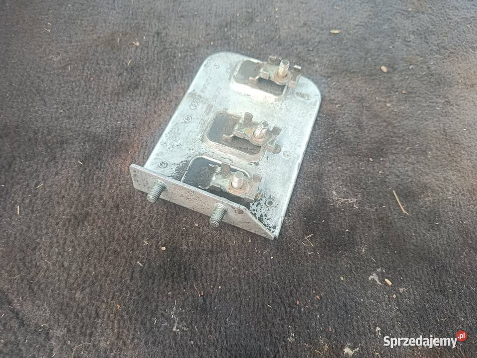 Opornica Chłodnicy Wody 8D0 959 493 A Audi A4 B5 Materiały instalacyjne Myszków