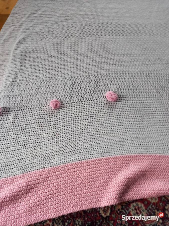 Pled biało różowy robiony na szydełku 195205 Szczyrk