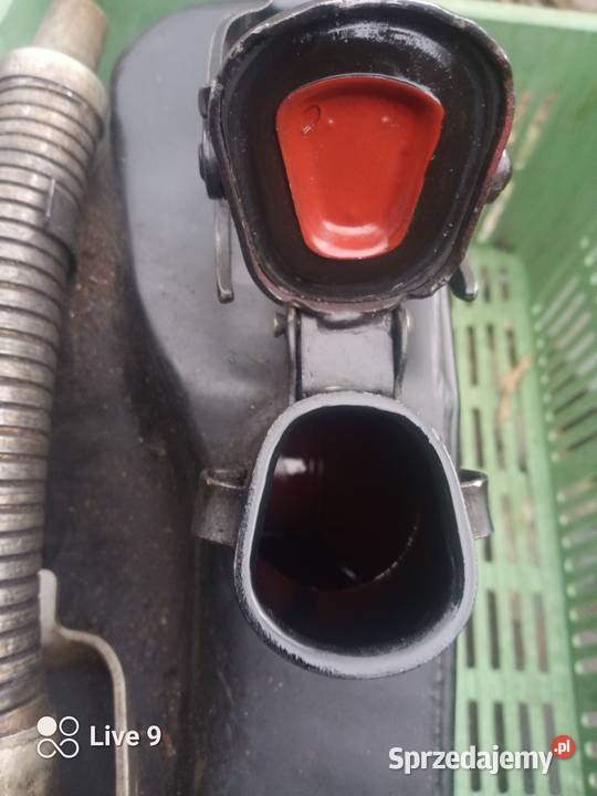 Kanister belino BMW 9 litrów w koło zapasowe Kocmyrzów sprzedam