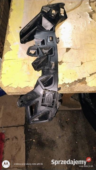 Ślizg zderzaka lewy przód Peugeot 208 2 Lubin