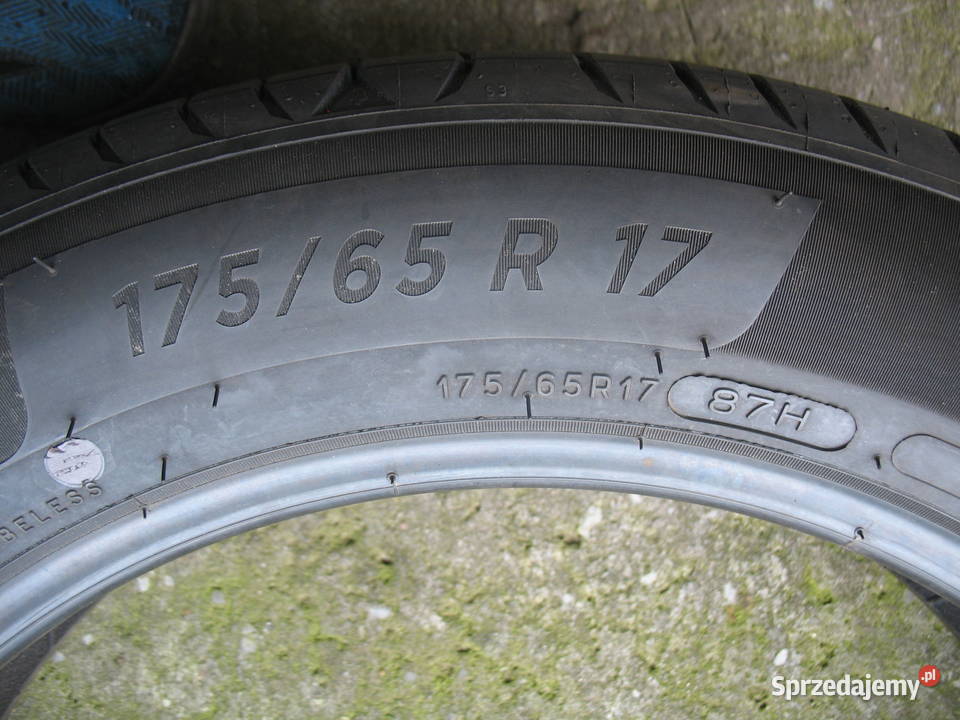 komplet opon Michelin 17565R17 z Toyoty Aygo X 17cale Łazy