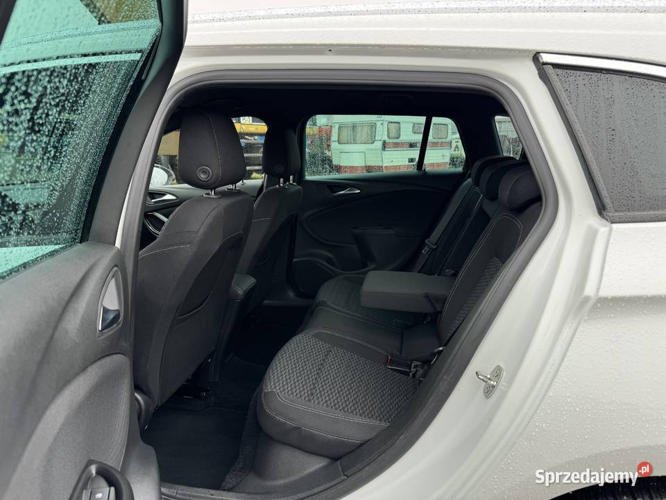 Opel Astra K 14 BENZYNA Nawigacja Kamera Ledy 1400cm3 Konin sprzedam