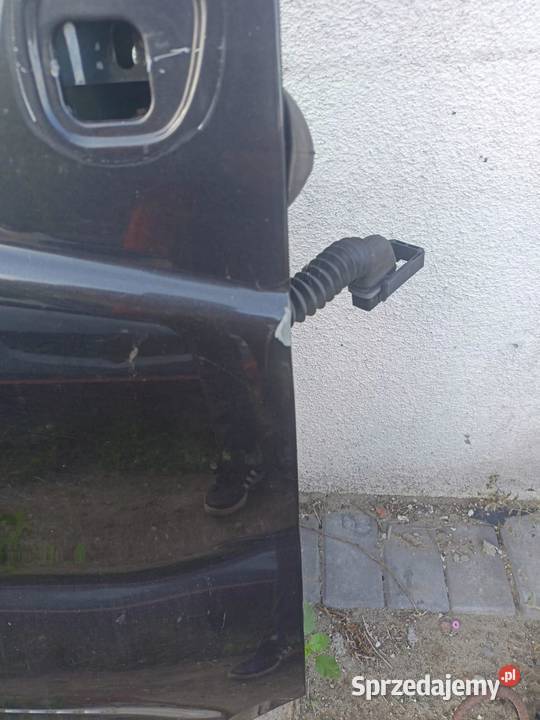 DRZWI PRAWY PRZÓD OPEL VIVARO A 92U sprzedam