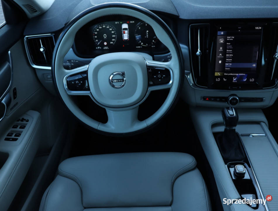 Volvo V90 D4 AWD