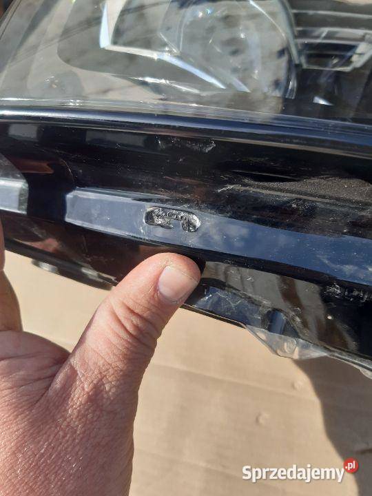 Lampa przednia prawa Skoda Scala Full Led osobowe sprzedam