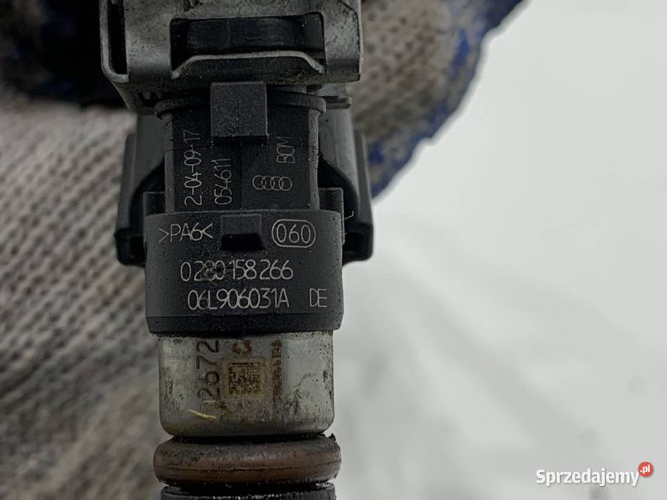 LISTWA WTRYSKOWA Z WTRYSKAMI VW TOURAN osobowe