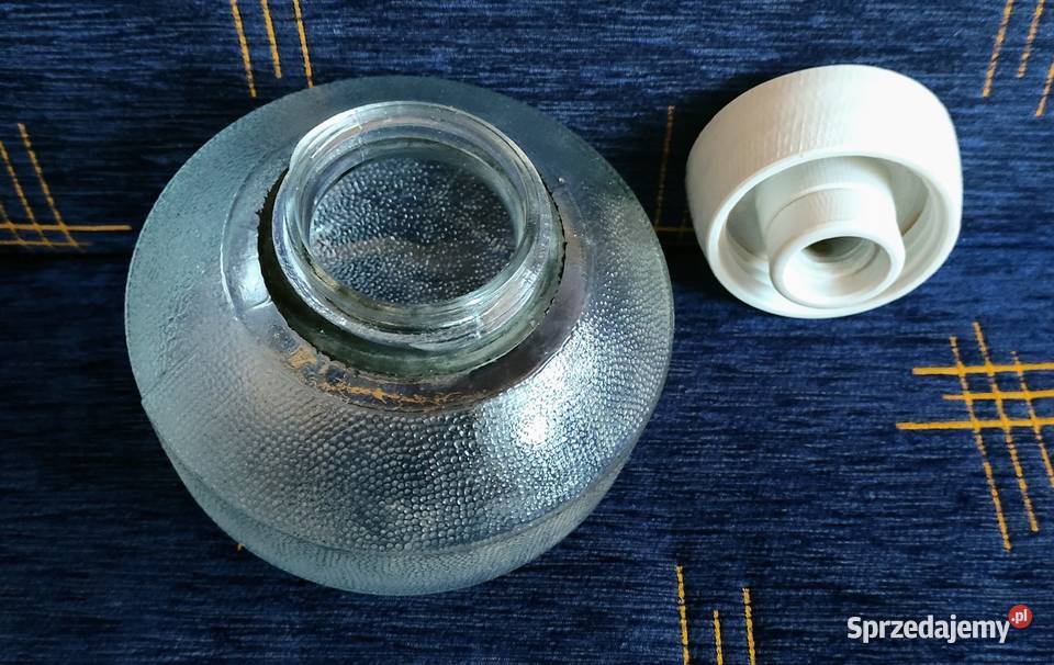 Duża lampa garażowa naścienna skośna 2