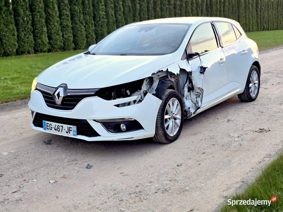 Renault Megane IV 12 Kamera Navi PDC Alu felgi elektryczne szyby Megane Turek