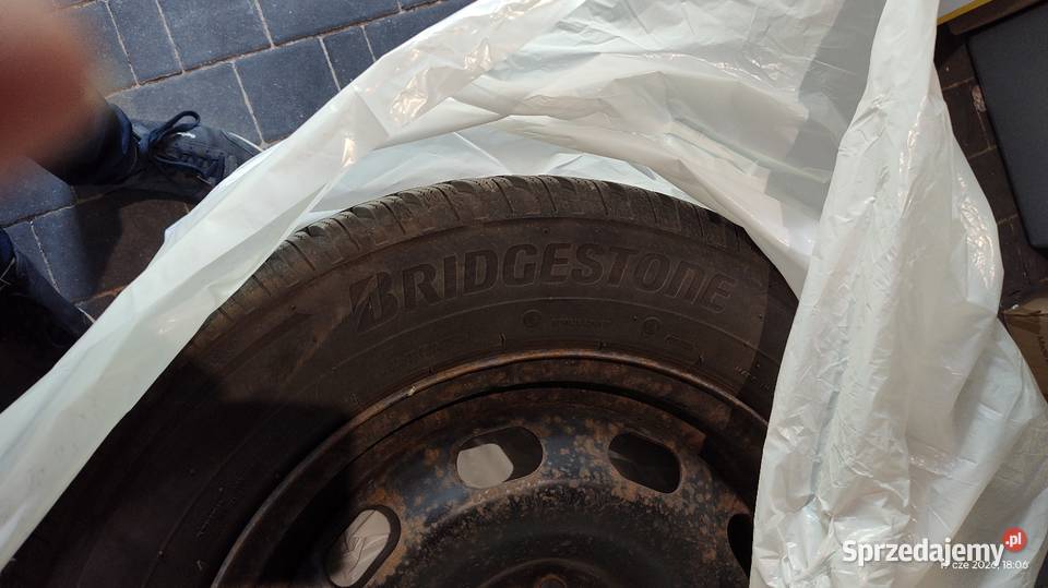 4 koła z oponami zimowymi 19565r15 Bridgestone Łazy sprzedam