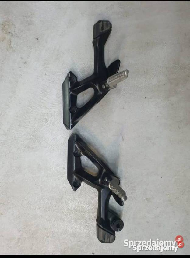 Kawasaki GTR 1400 2008 podnóżek set pasażera tył Podnóżki i stopki Nowy Tomyśl