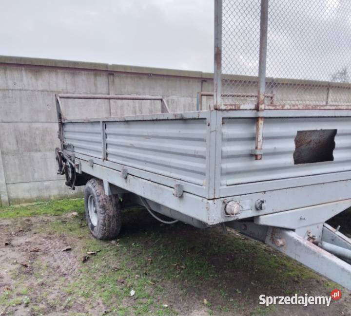 Rozrzutnik obornika jednoosiowy fabryczny Czarna Mnichów