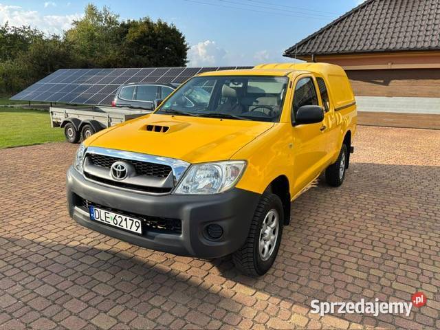 Toyota Hilux terenowa 2 osobowa elektryczne szyby Chojnów