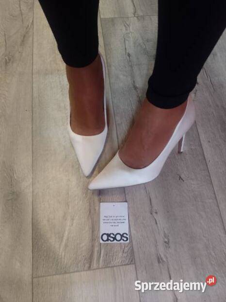 3940 ASOS DesignBiałe czółenka szpilki