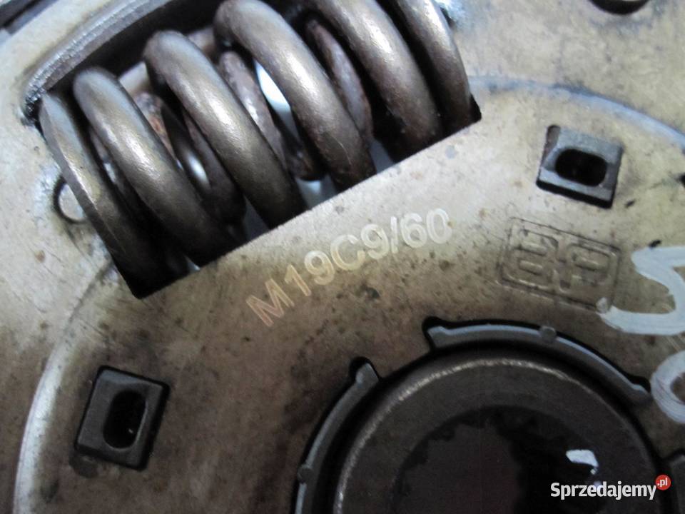 PEUGEOT BERLINGO 16 HDI 11R 75 LC03LR010A osobowe świętokrzyskie