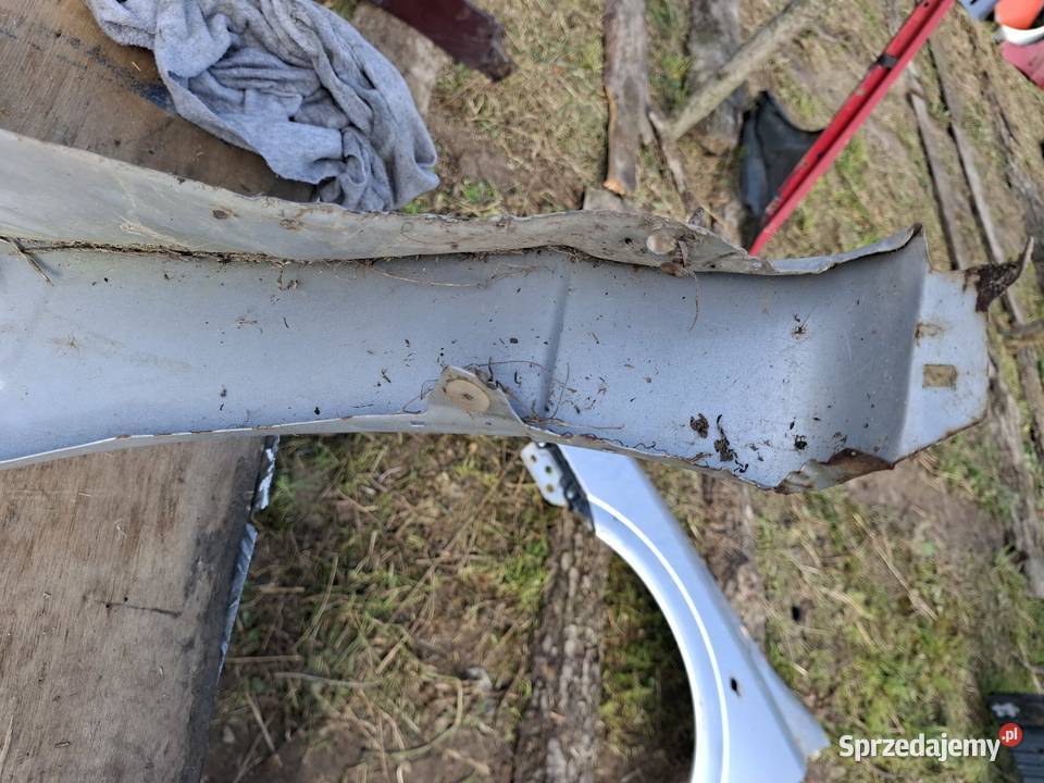 Błotnik Prawy Przód Volkswagen Golf 3 III osobowe Pozostałe Wisznice