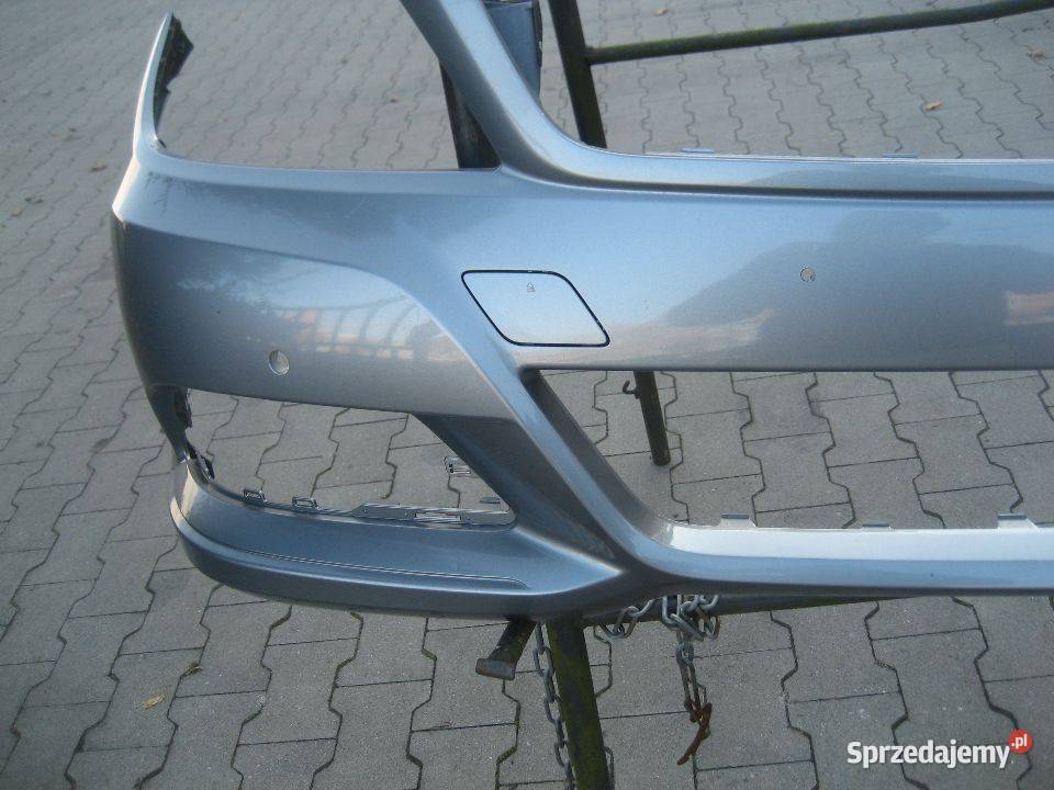 mercedes w204 204 c klasa lift 1014r zderzak Rakoniewice sprzedam