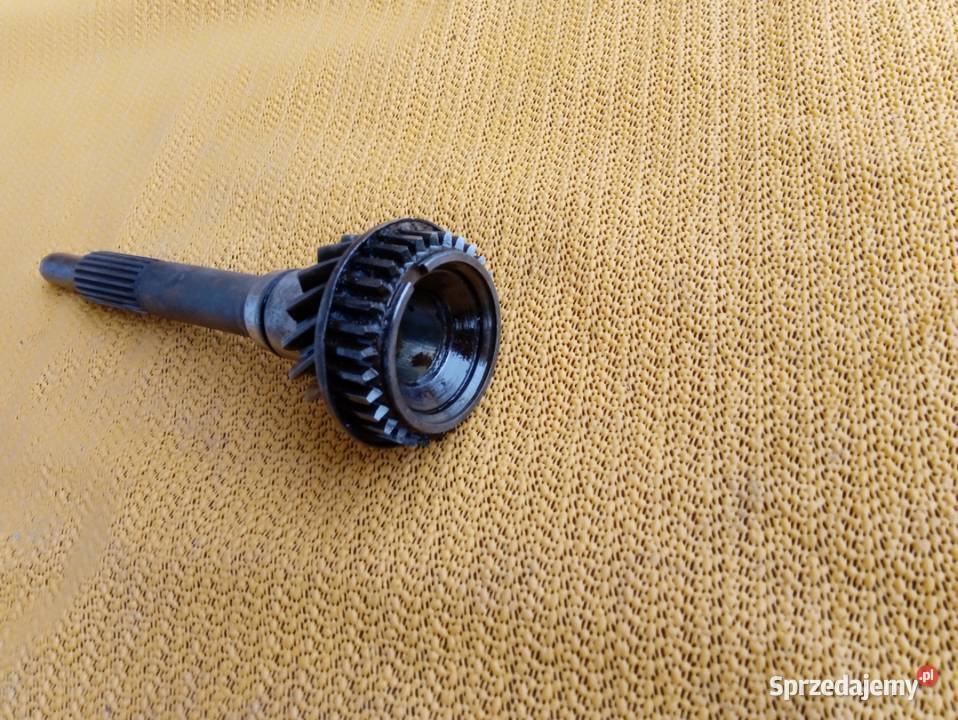 Wałek sprzęgłowy Fiat 125p Polonez 17 zębów z Części Żywiec sprzedam