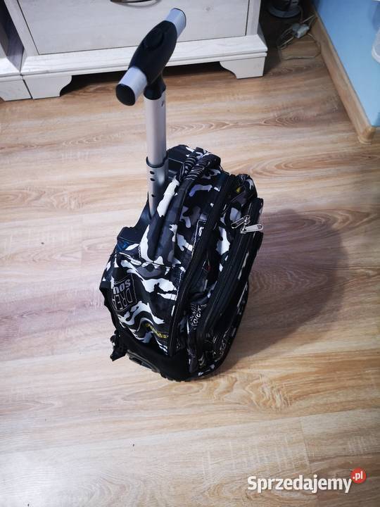 Plecak na kółkach czarny z rączką Kielce