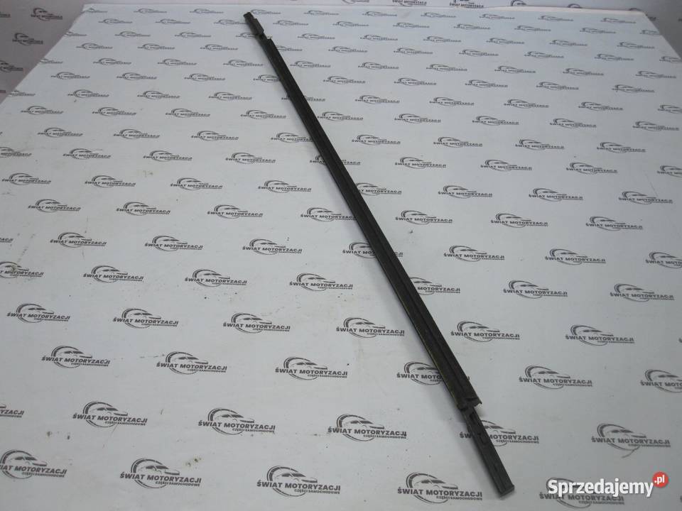 HONDA CIVIC VIII 07r listwa lewa przód osobowe świętokrzyskie