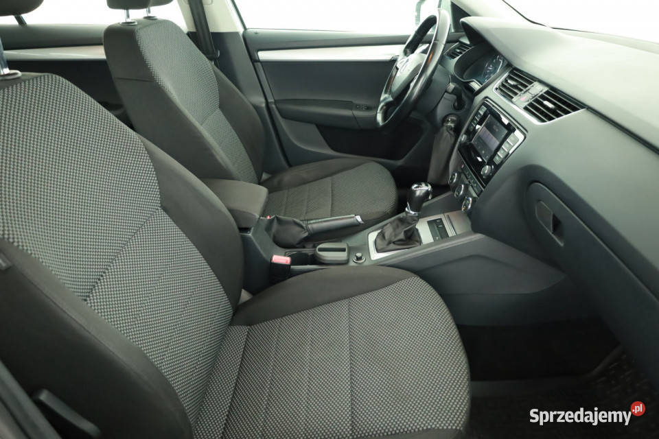 Skoda Octavia 16 TDI klimatyzacja Piaseczno sprzedam