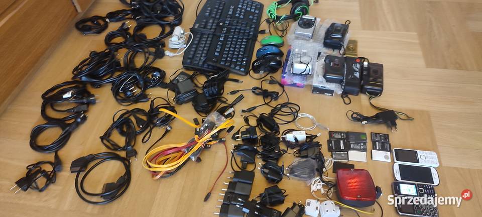 Kable telefony klawiatury wszystko sprawne Warszawa sprzedam