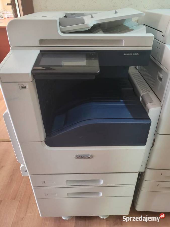 Syndyk sprzeda laptopy meble i inne Komputery i Akcesoria