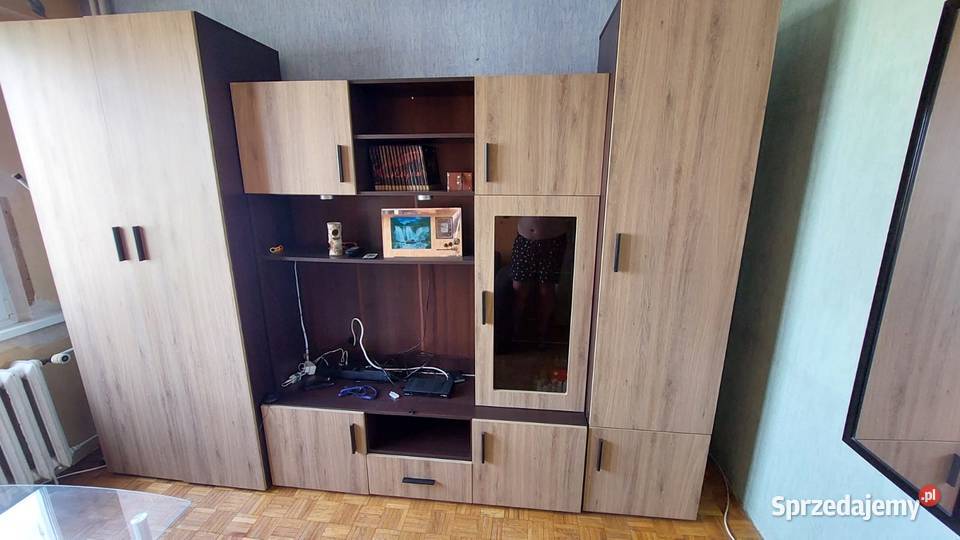 Meblościanka z witryną szklaną szerokość 290 Toruń sprzedam