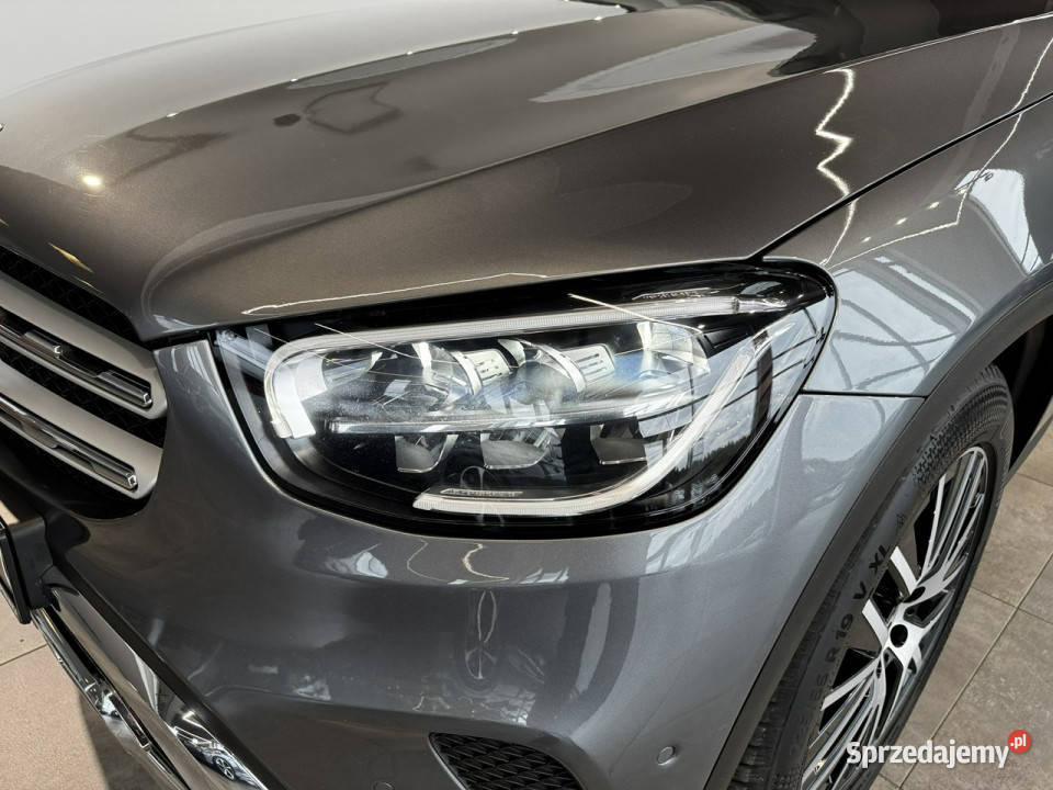 Mercedes GLC 300 d 245 automat 4matic 2021 r isofix Samochody osobowe Myślenice sprzedam
