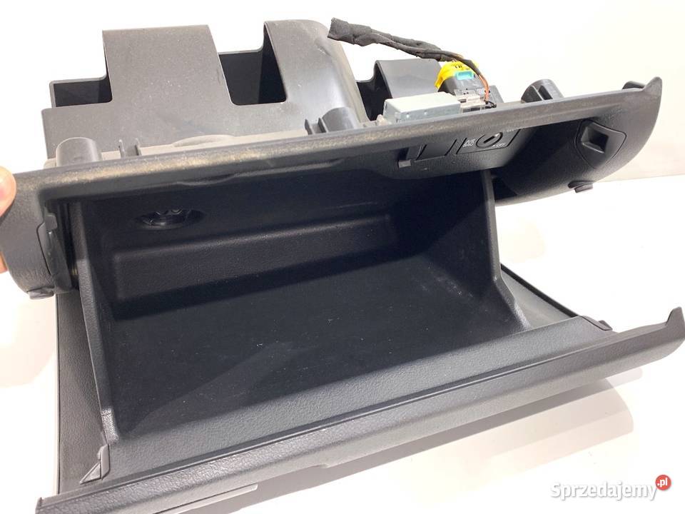 SCHOWEK PASAŻERA VW TIGUAN SUV 0718 5N1857035B