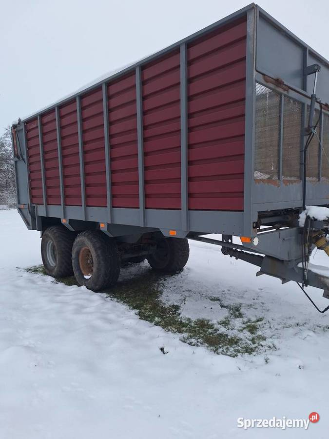 Przyczepa objętościowa do zielonki kukurydzy Łomża