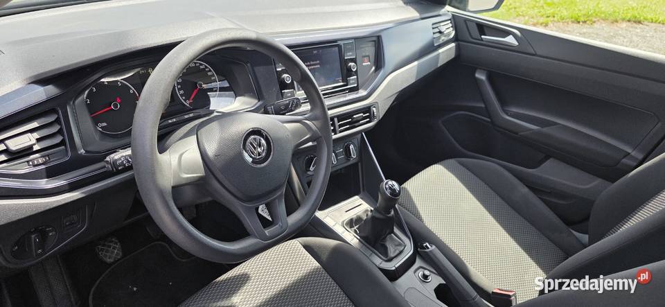 Volkswagen polo 10 mpi lekko uszkodzony Rok produkcji 2018 Wadowice