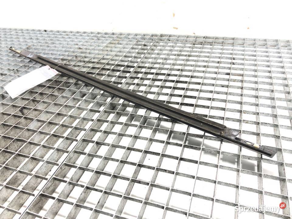 LISTWA ZGARNIAJĄCA TYŁ PRAWA FORD FOCUS III podkarpackie