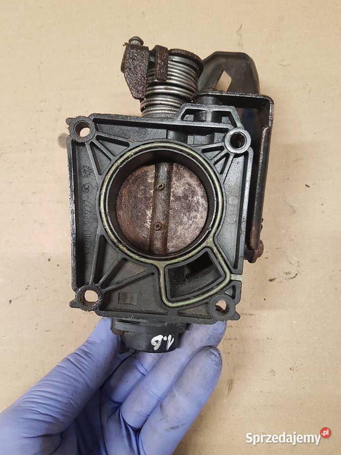 FORD FOCUS 16 16V PRZEPUSTNICA POWIETRZA XS4UBE sprzedam