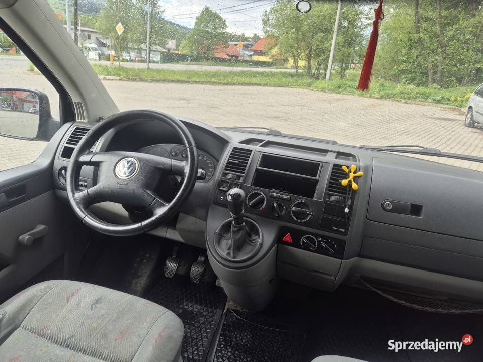 Transporter 9 OSÓB 25 TDI 131 Nawiewy tył śląskie Bujaków