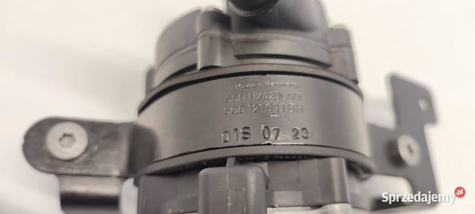 CUPRA FORMENTOR POMPKA WODY 04L965567 5WA121591A osobowe