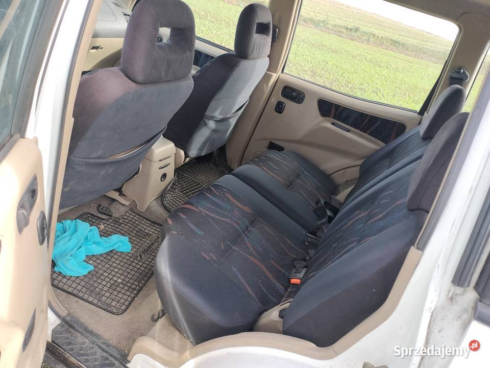 Nissan Terrano 27 diesel 100 przebieg świętokrzyskie Bejsce