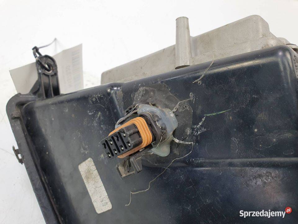 LAMPA PRAWA PRZÓD CADILLAC SEVILLE STS 25754008 Lipno