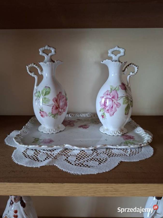 2 karafki i tacka porcelanowe Golub-Dobrzyń