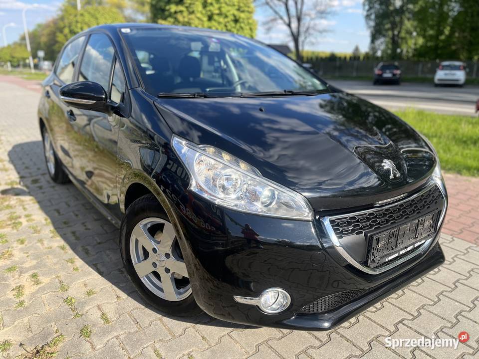 PEUGEOT 208 14 Benzyna 2012 ABS świętokrzyskie Ostrowiec Świętokrzyski sprzedam