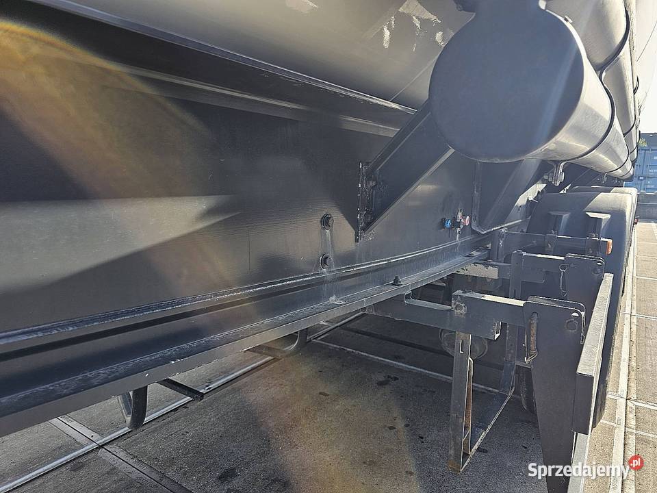 Spitzer SK 2760 CAL Rieselgueter silos 2000