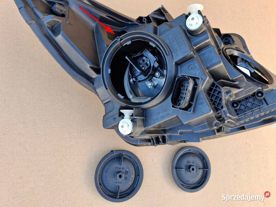 MERCEDES VITO VKLASA W447 REFLEKTOR LEWY LAMPA Motoryzacja Bieleń sprzedam