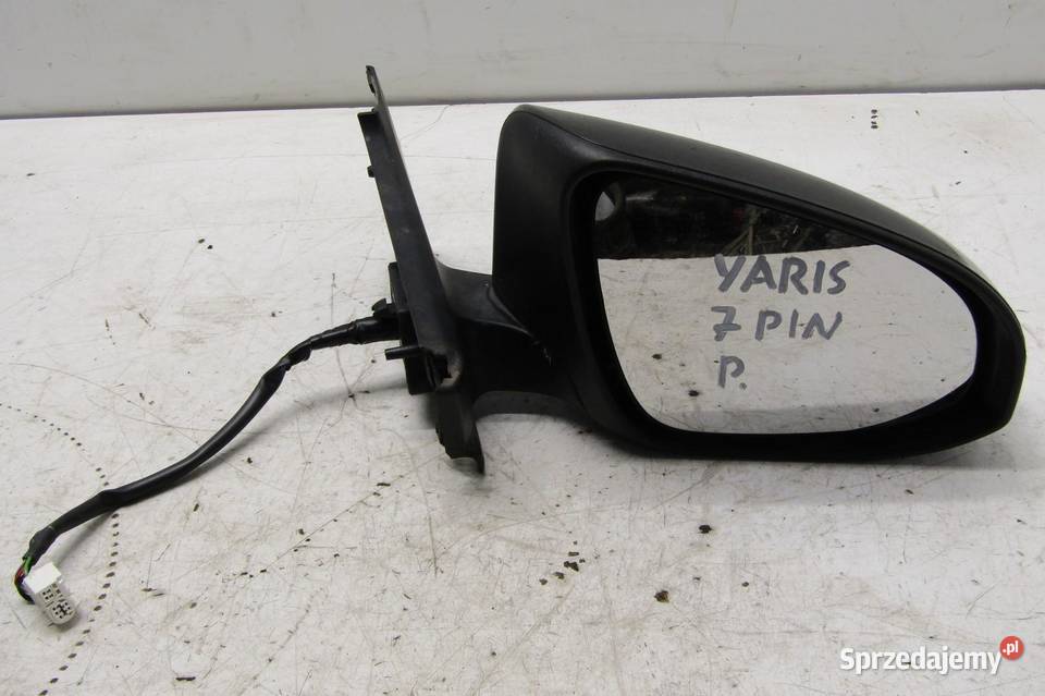 LUSTERKO PRAWE 7 PIN 209 TOYOTA YARIS III